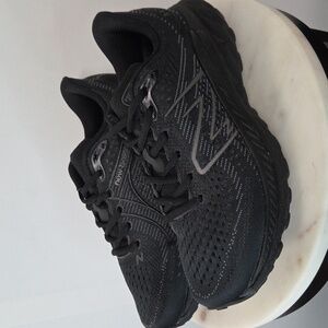 New Balance Black Mesh Athletic Running Shoes Size 7.5